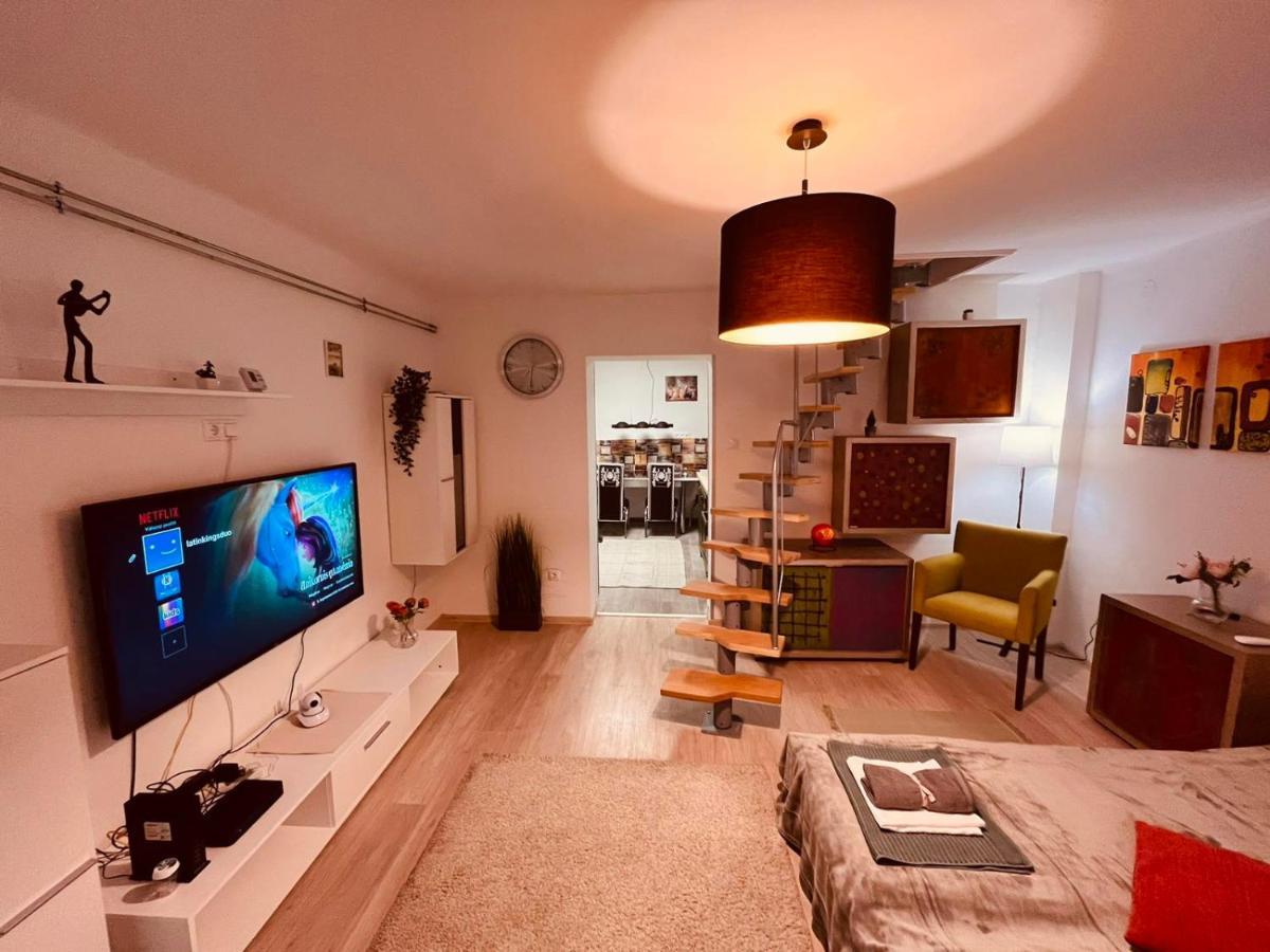 Ferienwohnung King House & Garden With Ac And Free Parking Possibility Budapest Exterior foto